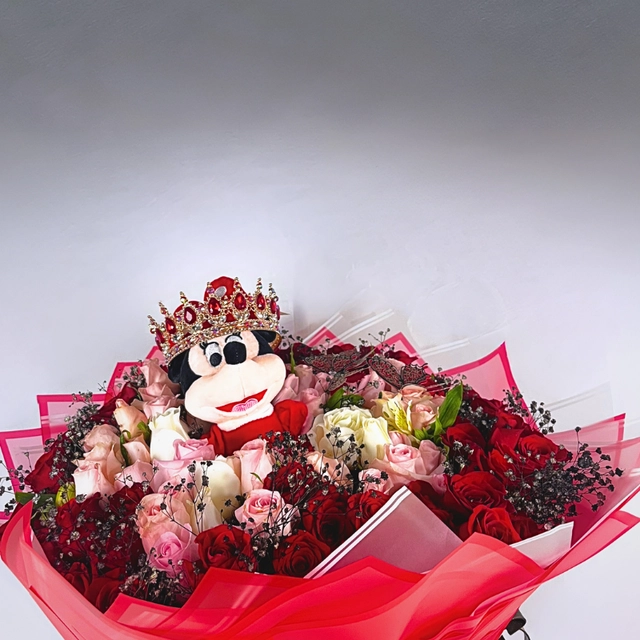 RAMO Minnie Mouse de 100 ROSAS