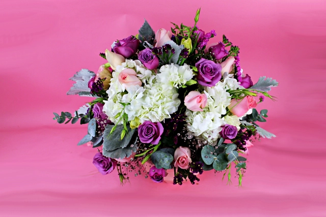 Aniversario en Tonos Rosas con 36 rosas