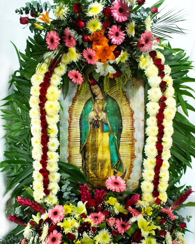 Corona de Flores Virgen de Guadalupe