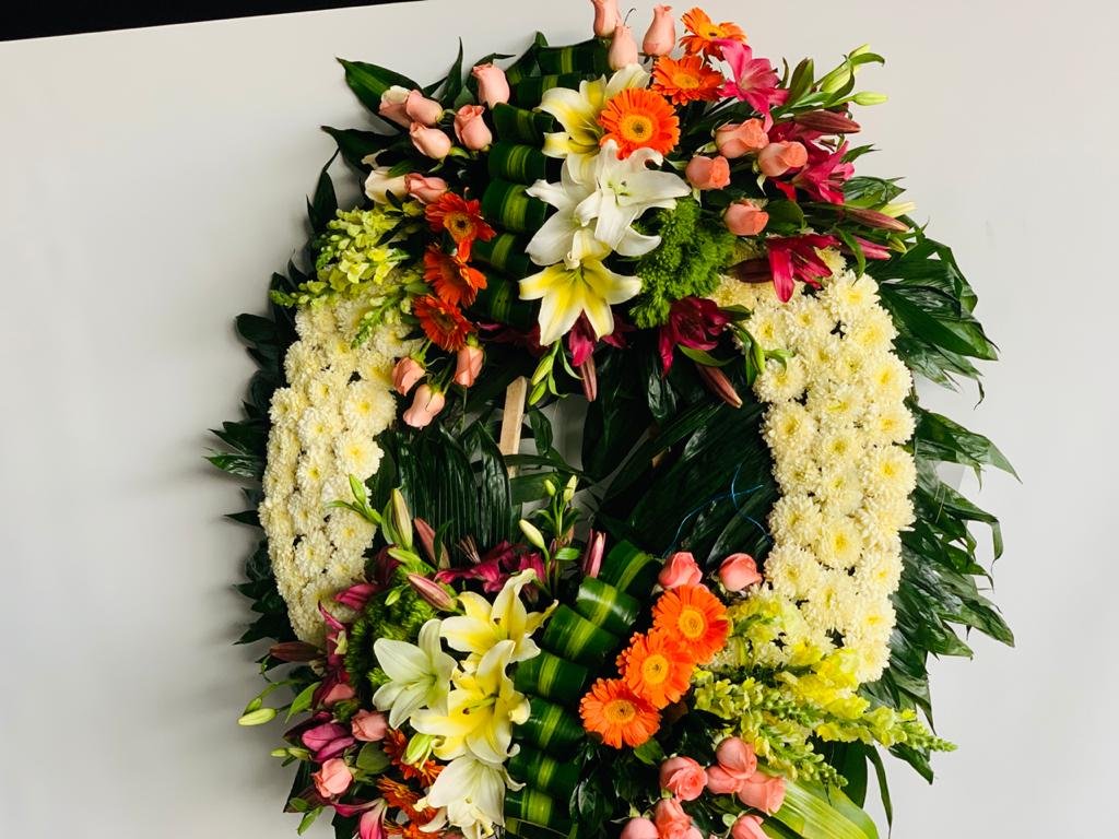 Corona Fúnebre Flores Varias