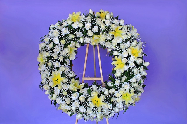 Corona de Rosas Blancas Paraíso