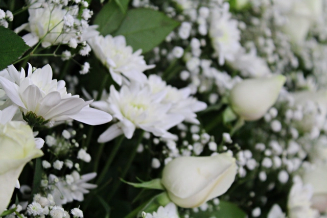 Adorno floral nieve de invierno