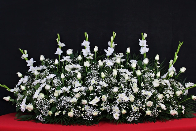 Adorno floral nieve de invierno